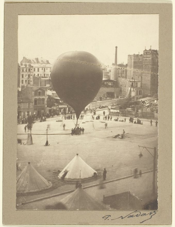 Le Neptune, Place Saint-Pierre à Montmartre by Nadar